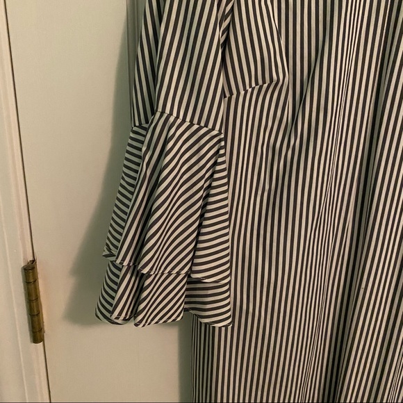 Grey and white striped button up dress with tie - Picture 2 of 10
